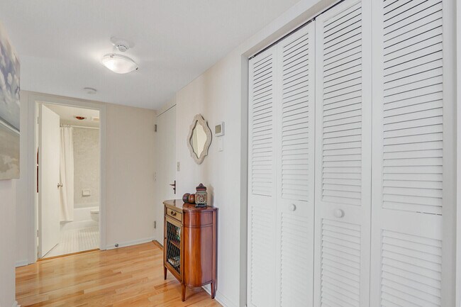 Building Photo - 5480 N Ocean Dr