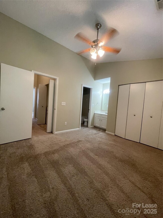 Building Photo - 6400 Windsor Gate Ln