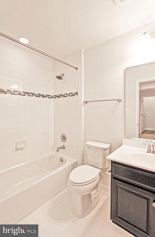 Building Photo - 13652 Endeavour Dr