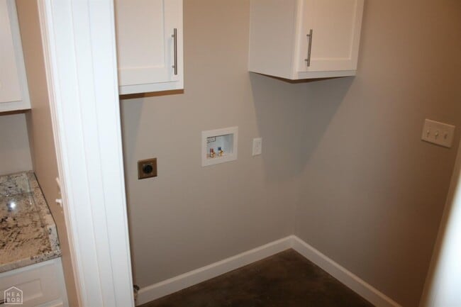 Building Photo - 3 Bedroom, 2 Bath in Nettleton!