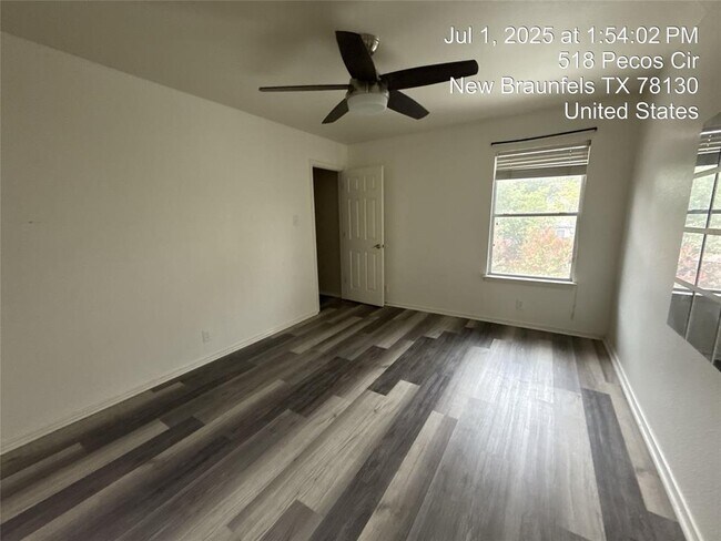 Building Photo - 518 Pecos Cir