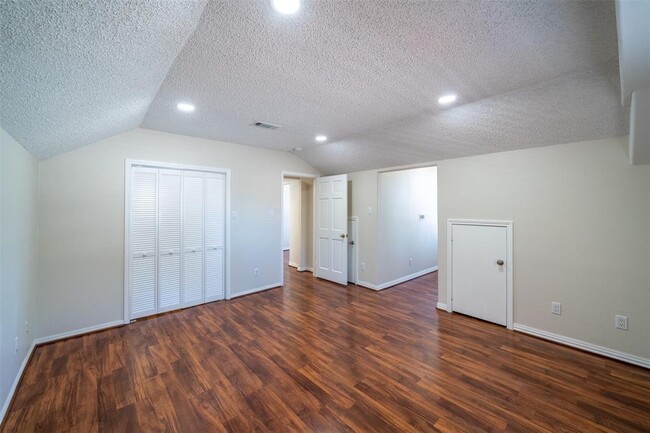 Building Photo - 9223 Marlive Ln