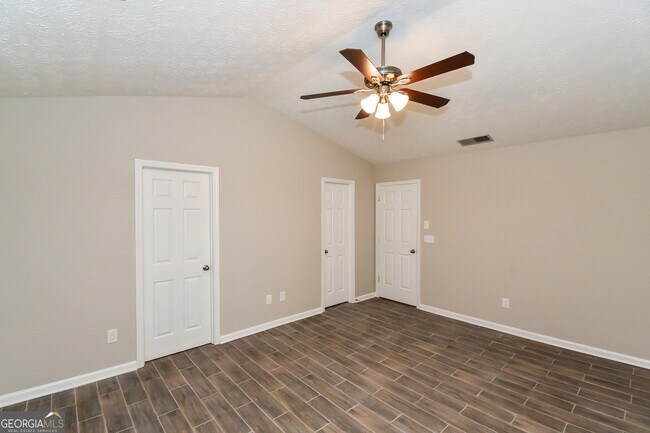 Building Photo - 1311 Ambercrest Way