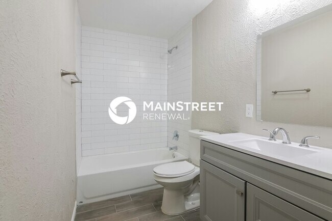 Building Photo - 4 Bedroom Pet-Friendly Home in Burleson, T...