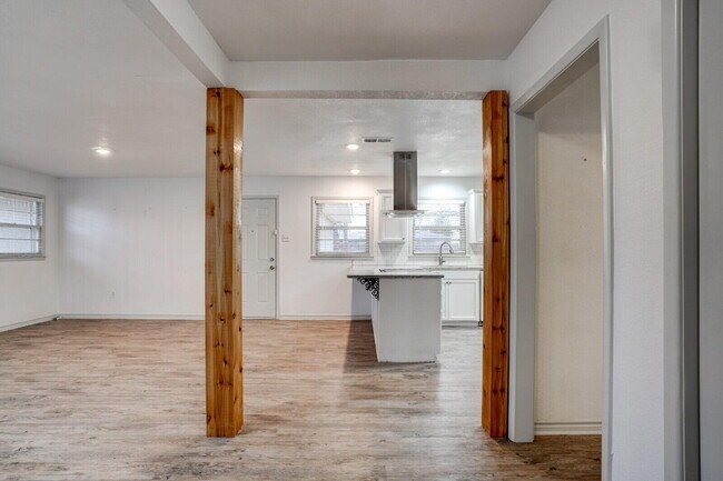 Building Photo - 2826 54th St