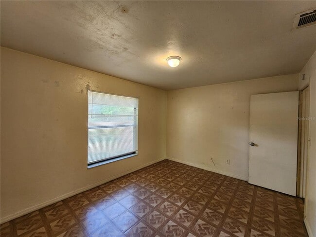 Building Photo - 4021 SW 37th St