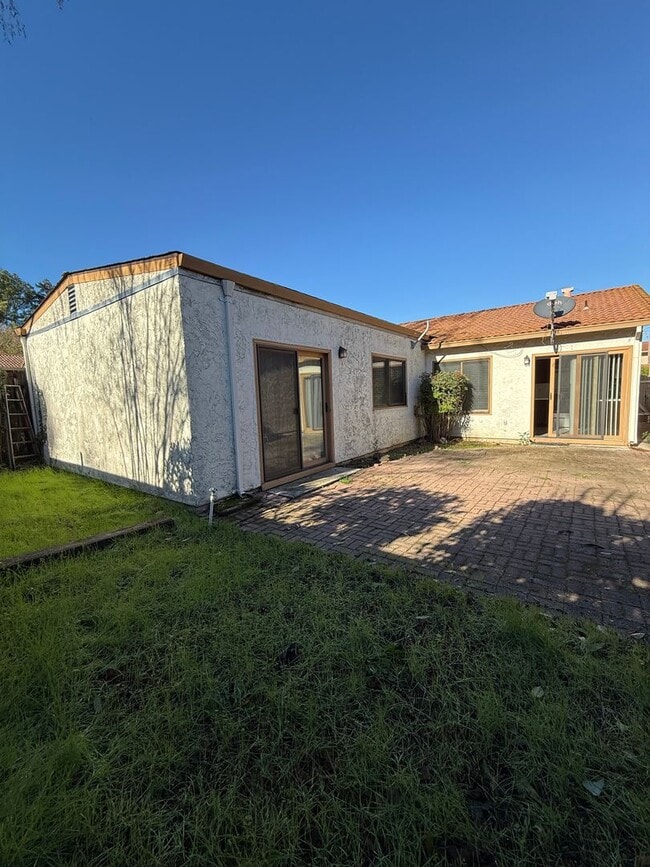 Building Photo - Charming 2 Bed / 2 Bath Single-Family Home in Willow Glen – Willowvale Estates (95126)