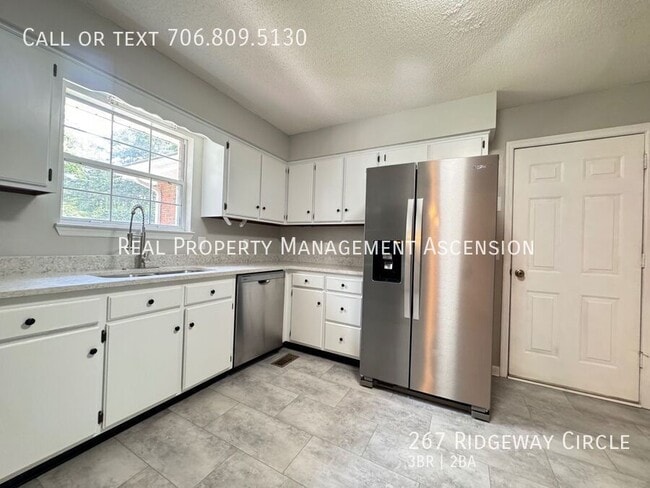 Building Photo - 267 Ridgeway Cir