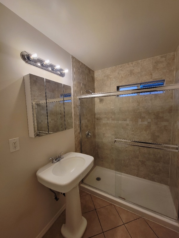 Building Photo - 1881 Harbor Ave