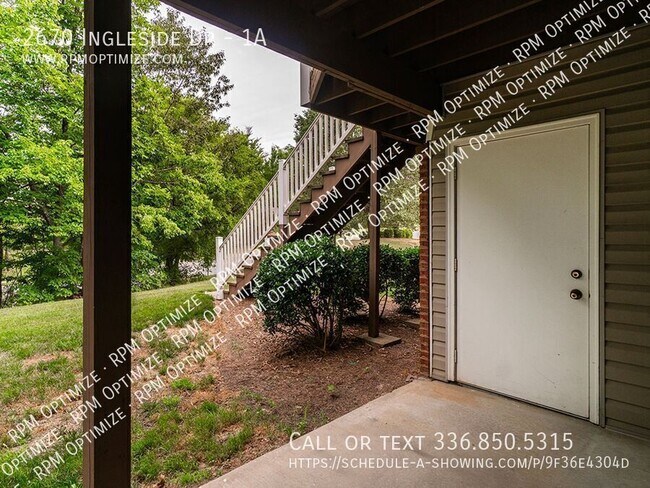 Building Photo - 2670 Ingleside Dr