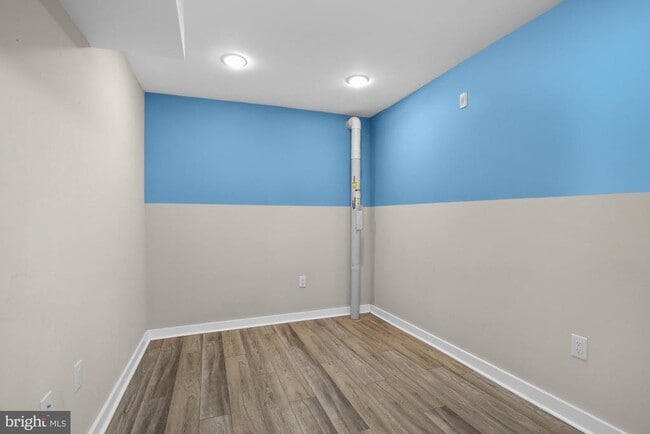 Building Photo - 2234 Master St