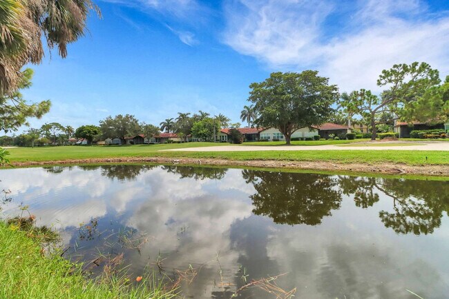 Building Photo - 1514 Forest Lakes Blvd