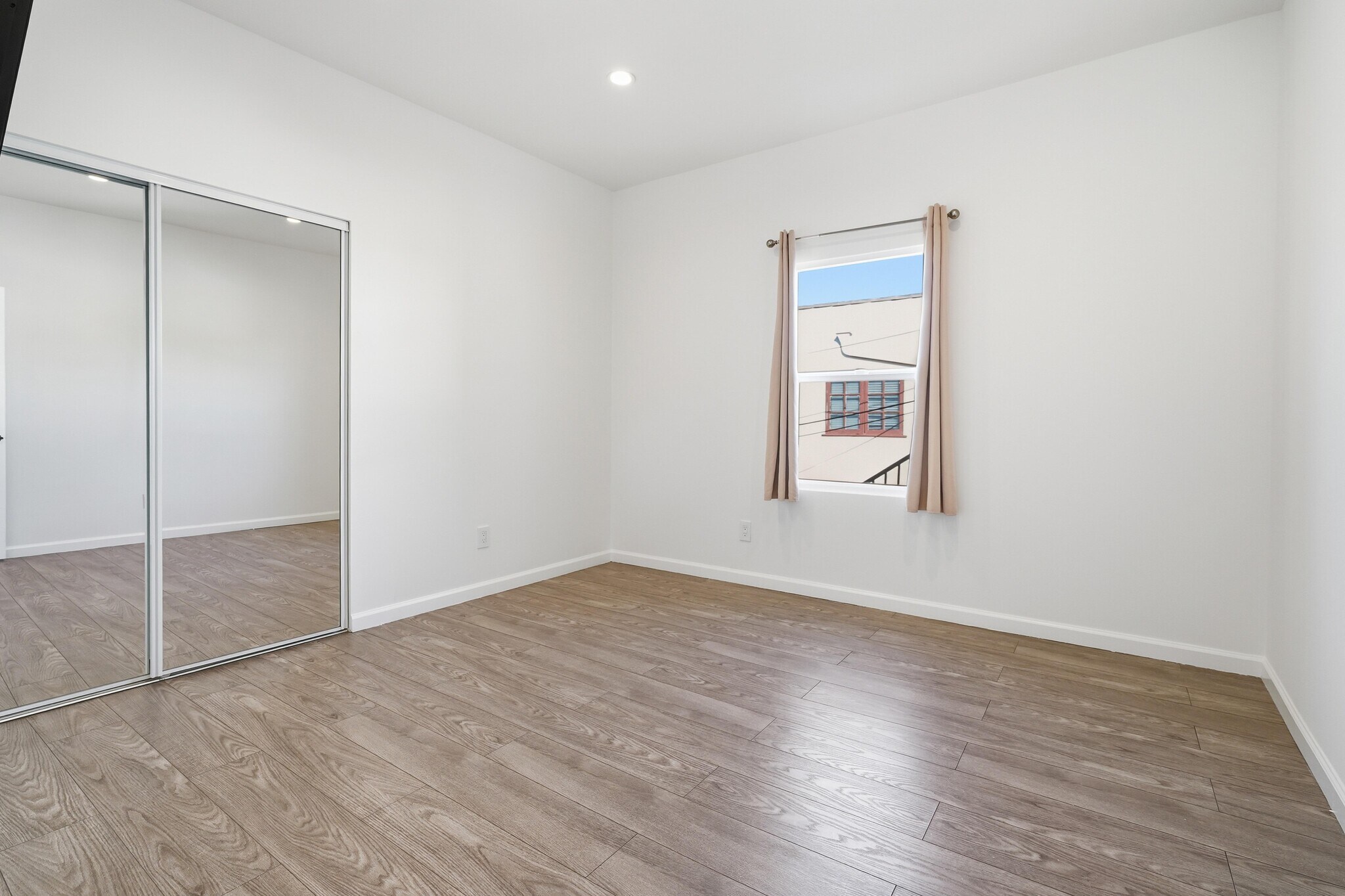 Building Photo - 455 S Rexford Dr