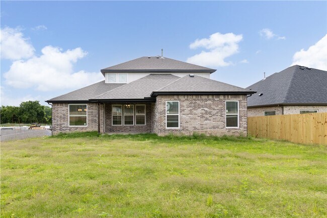 Building Photo - 1121 Whistler St