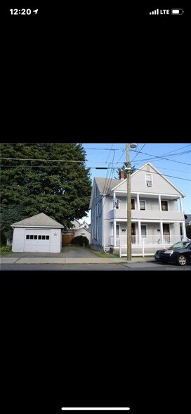 Building Photo - 76 Benham St