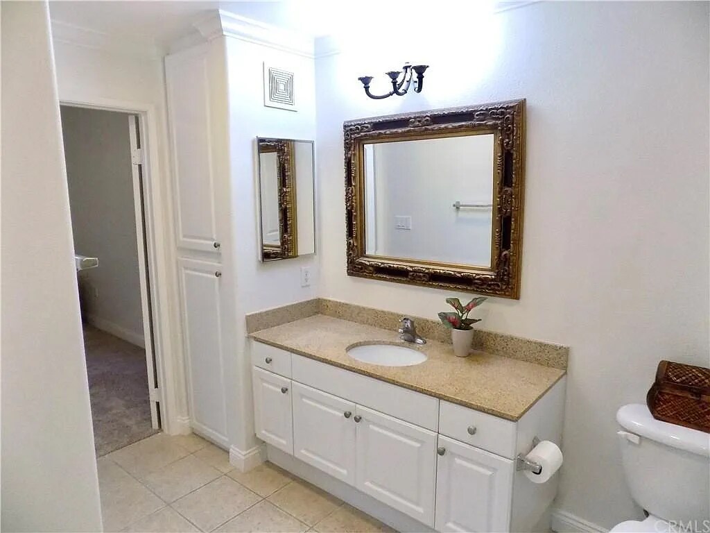 Building Photo - 2207 Watermarke Pl