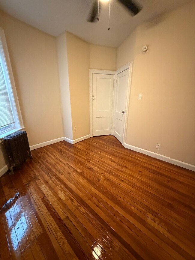 Building Photo - Section 8 approved! Newly renovated 4 bedroom, 1.5 bath