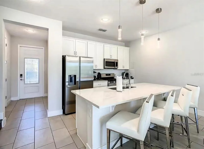 Building Photo - 856 Driving Range Ct