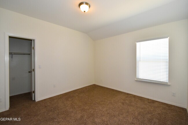 Building Photo - 1253 Indigo Sky St