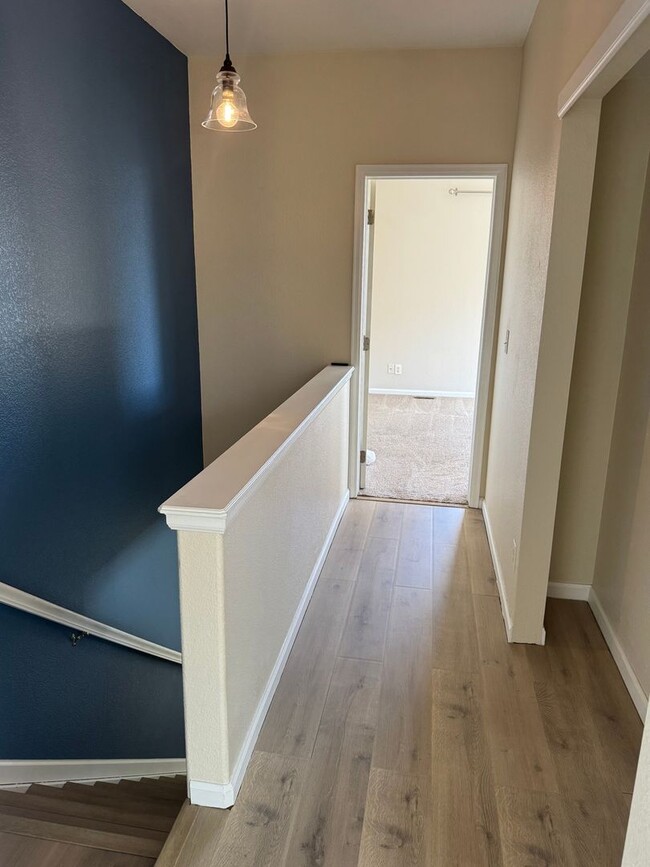 Building Photo - Charming 2BR Townhome in Brighton