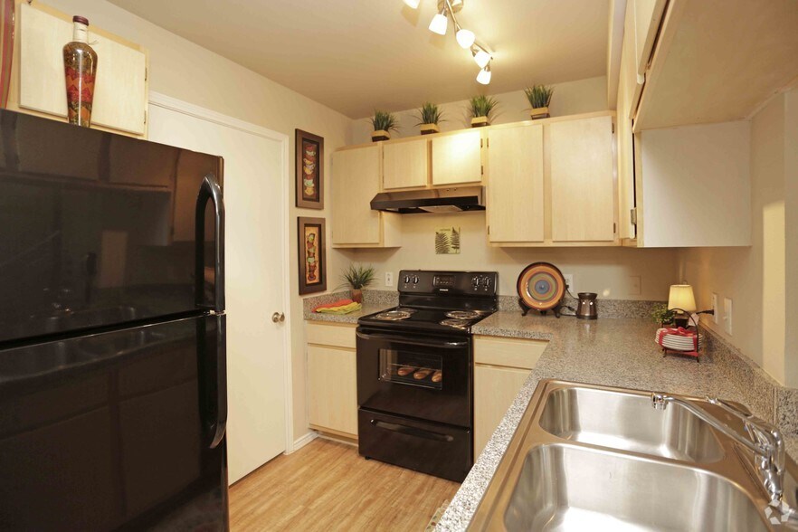 The Abbey at Hightower 6889 Hightower Dr North Richland Hills TX