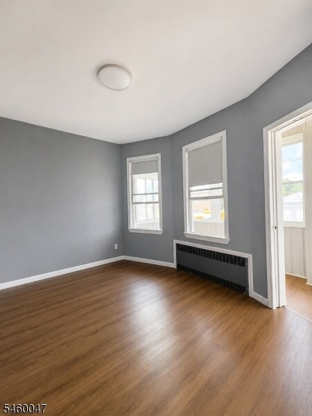 Building Photo - 360 River Dr