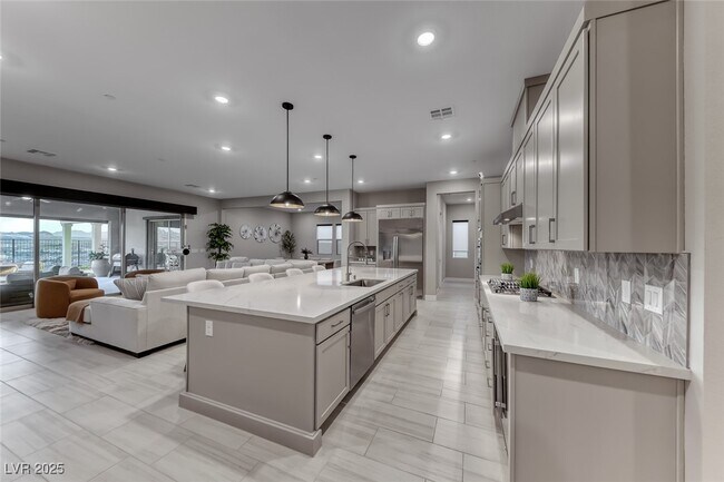 Building Photo - 375 Portus Delphini Ct