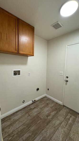 Building Photo - 3625 Toscany Ct