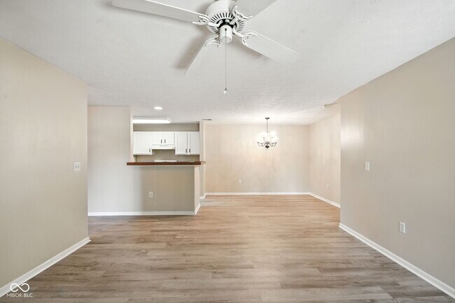 Building Photo - 12598 Tennyson Ln