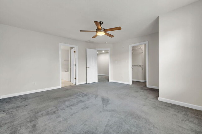 Building Photo - 2019 Soundings Cres Ct