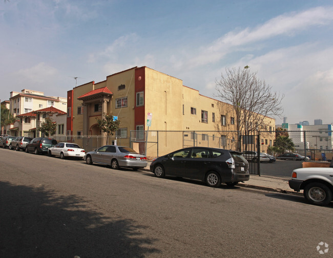 Primary Photo - 740 S Carondelet