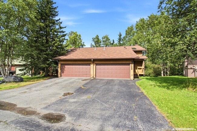 Building Photo - 18625 S Lowrie Loop