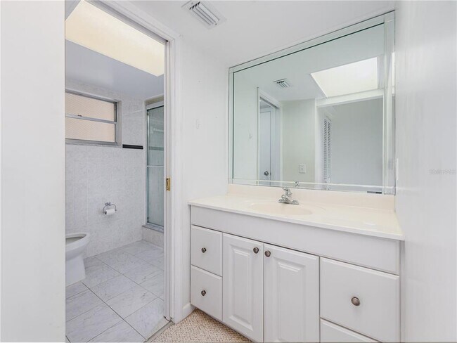 Building Photo - 5108 Brittany Dr S