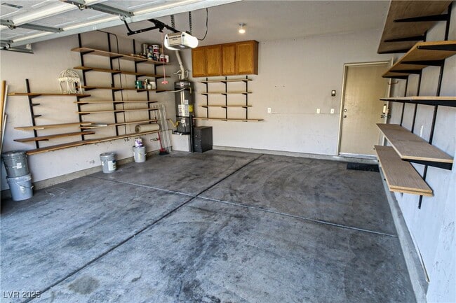 Building Photo - 2565 N Madre Grande St