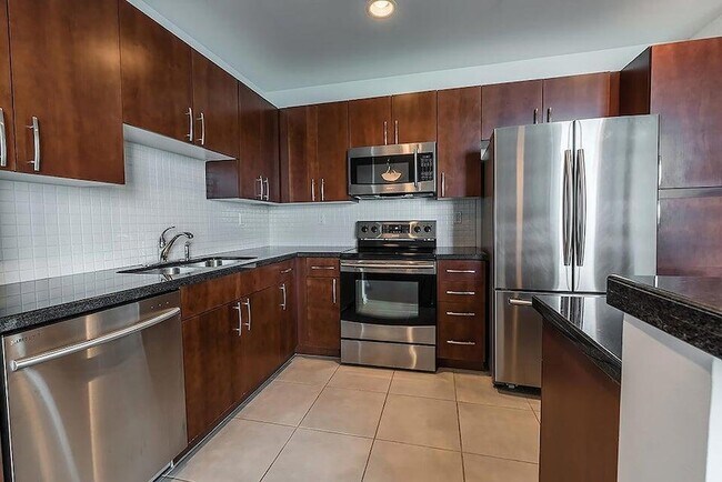 Building Photo - 300 S Australian Ave