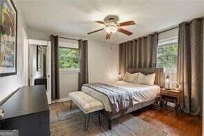 Building Photo - 3235 Woodview Dr SE