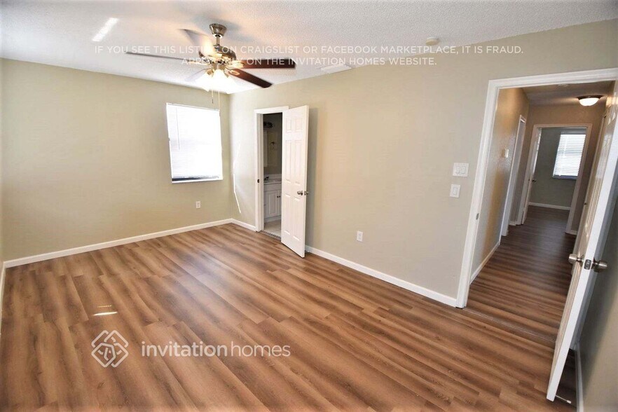 Building Photo - 4020 NW 116th Terrace