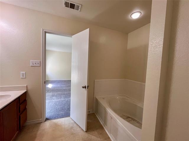 Building Photo - 7002 Wax Berry Dr