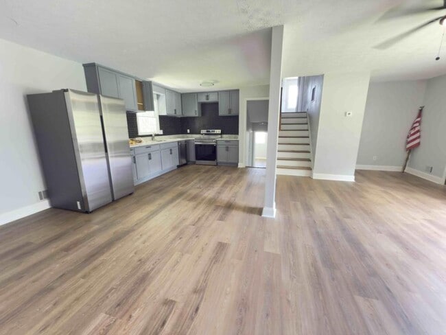 Building Photo - 4307 Parkview Dr