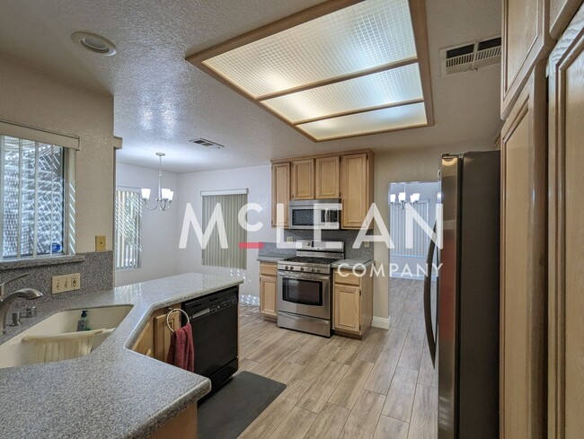 Building Photo - Four Bedroom Oasis - With Solar!