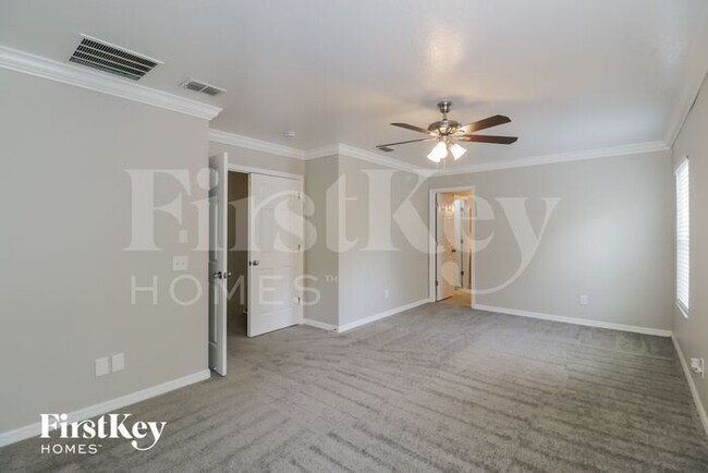 Building Photo - 2352 Spring Hollow Loop