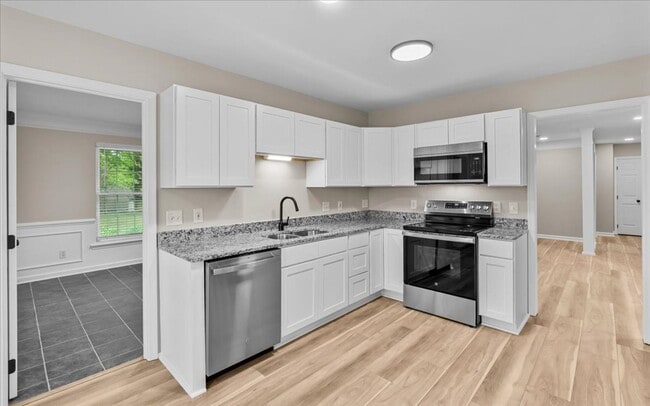 Building Photo - Coming Soon! Single Story Rental in Jamestown's Colony Park!