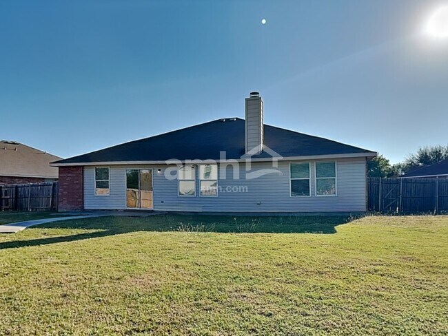 Building Photo - 101 Long Prairie Dr