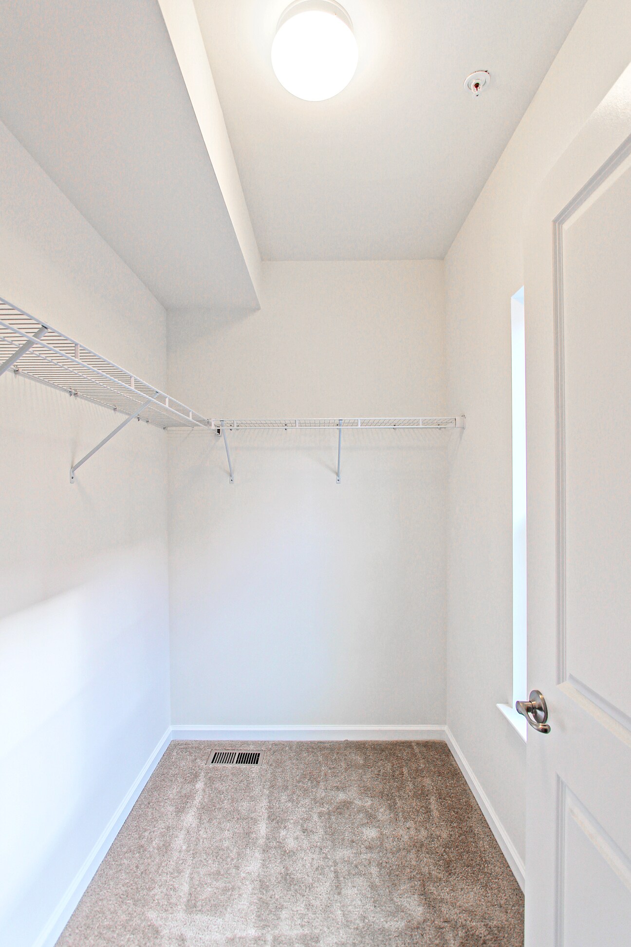 Building Photo - 13652 Endeavour Dr