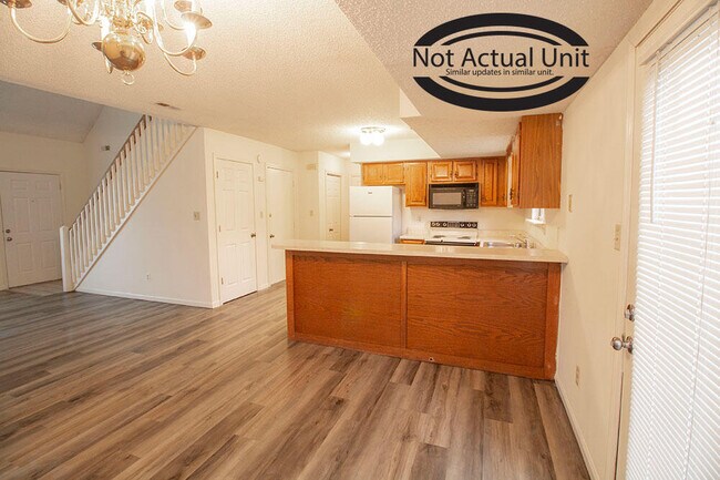 Building Photo - 1911 Mirtle Grove Ct