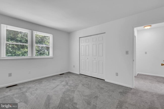 Building Photo - 651 Westphalia Ct