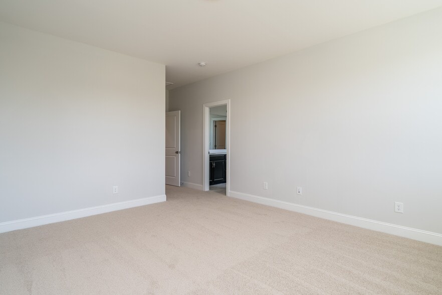 Building Photo - 304 Shale Creek Dr