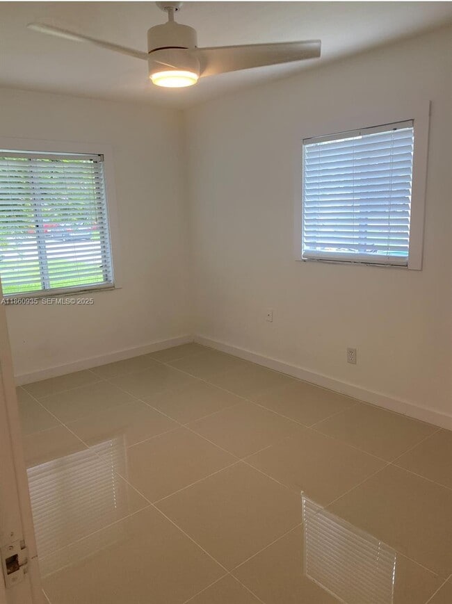 Building Photo - 5237 Warren St