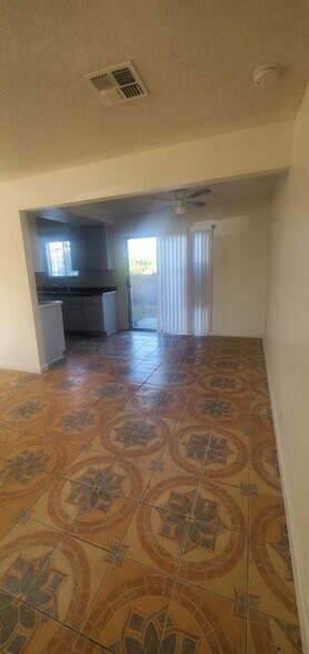 Building Photo - 16122 S Ainsworth St