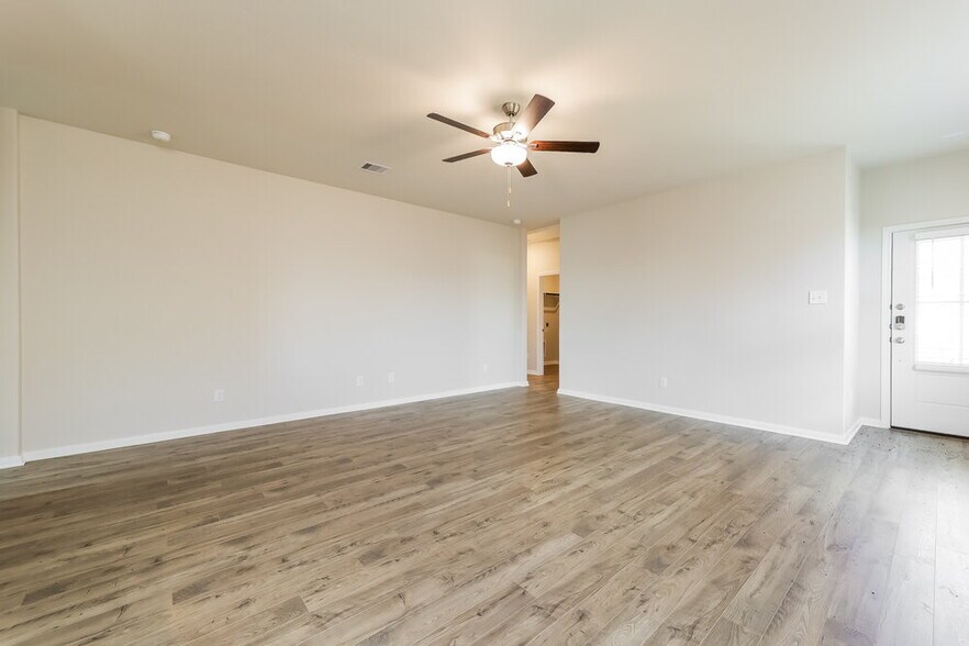 Building Photo - 15554 Caramel Spgs Dr